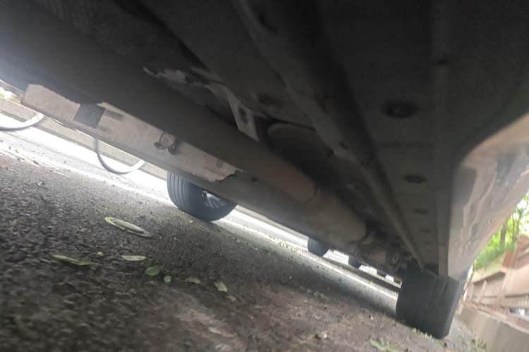 Used Landian E5 2023 1.5L DE-i 100KM Zhenxiang Edition 5-seater Chassis Rear Right