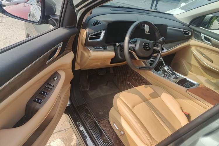 Used Landian E5 2023 1.5L DE-i 100KM Zhenxiang Edition 7-Seater Driver Seat