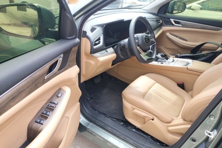 Used Landian E5 2023 1.5L DE-i 100KM Enjoyment Version 5 Seats Driver Seat