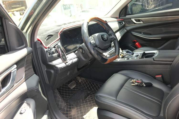 Used Landian E5 2023 1.5L DE-i 100KM Zhenxiang Edition 7-Seater Driver Seat