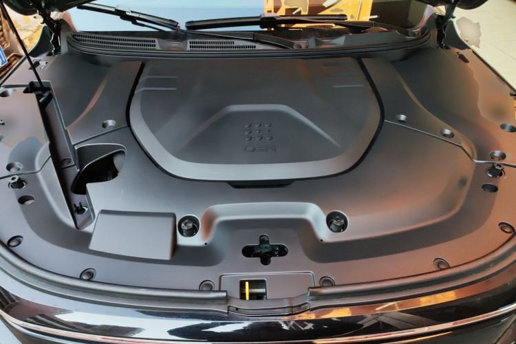 Used Landian E5 2023 1.5L DE-i 100KM Comfort Edition 7-Seater Engine Bay
