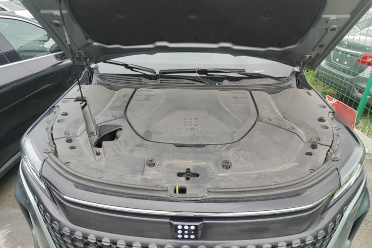 Used Landian E5 2023 1.5L DE-i 100KM Comfort Edition 7-Seater Engine Bay
