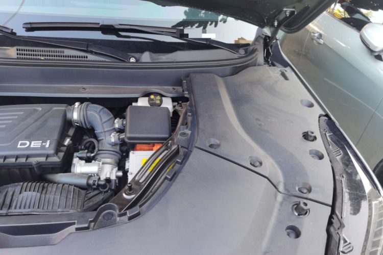 Used Landian E5 2023 1.5L DE-i 100KM Comfort Edition 7-Seater Engine Bay Left