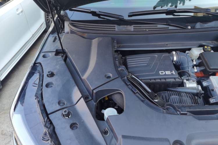 Used Landian E5 2023 1.5L DE-i 100KM Comfort Edition 7-Seater Engine Bay Right