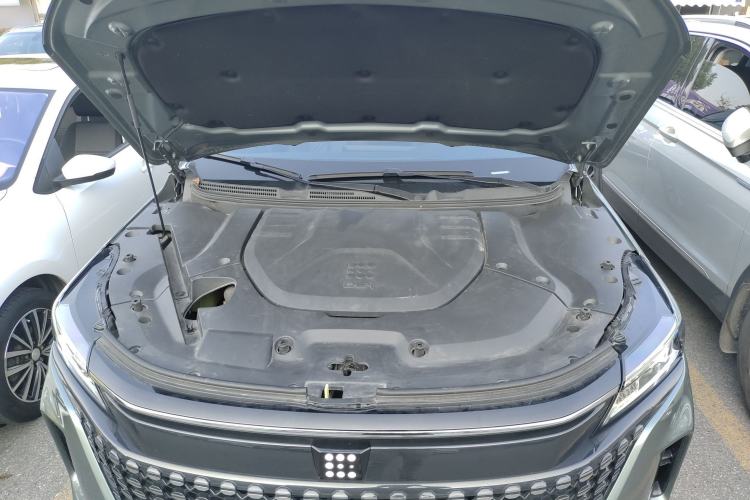 Used Landian E5 2023 1.5L DE-i 100KM Enjoyment Version 5 Seats Engine Bay