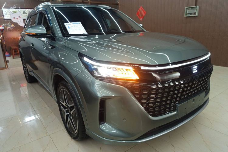 Used Landian E5 2023 1.5L DE-i 100KM Zhenxiang Edition 5-seater Exterior 2