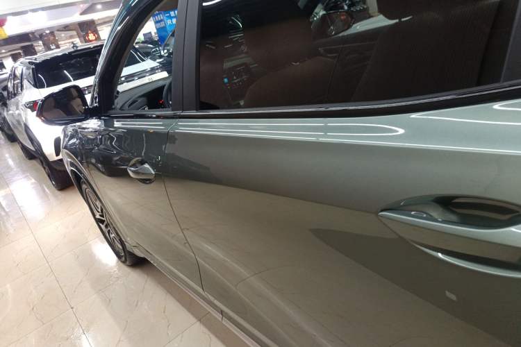 Used Landian E5 2023 1.5L DE-i 100KM Zhenxiang Edition 5-seater Exterior 3