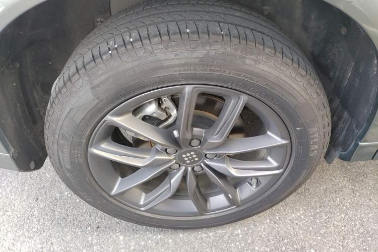 Used Landian E5 2023 1.5L DE-i 100KM Enjoyment Version 5 Seats Exterior 8