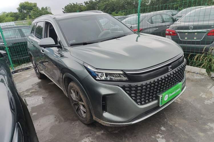 Used Landian E5 2023 1.5L DE-i 100KM Comfort Edition 7-Seater Front Right 45 Deg