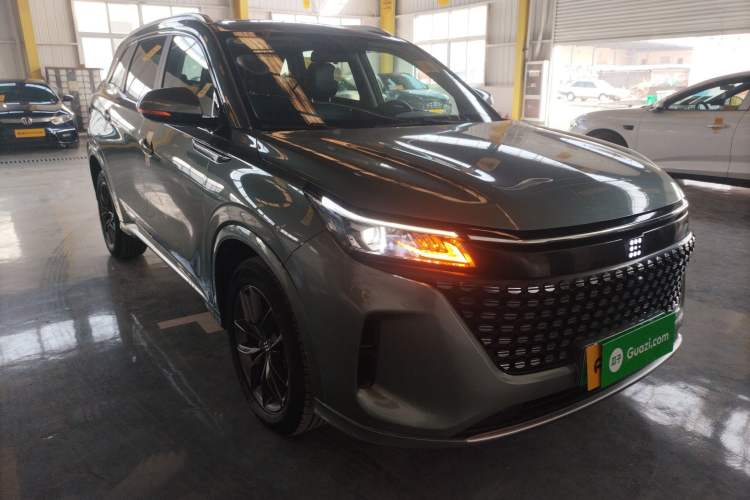 Used Landian E5 2023 1.5L DE-i 100KM Enjoyment Version 5 Seats Front Right 45 Deg