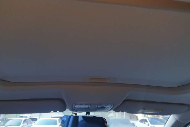 Used Landian E5 2023 1.5L DE-i 100KM Comfort Edition 7-Seater Headliner