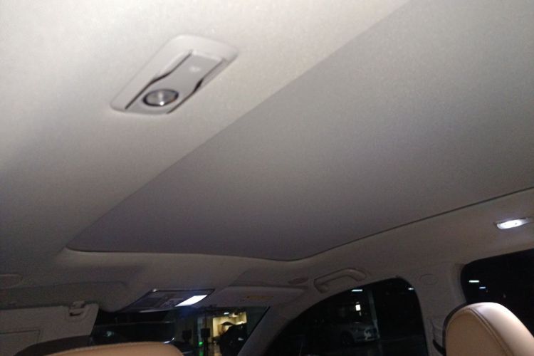 Used Landian E5 2023 1.5L DE-i 110KM Flagship 7-Seater Headliner