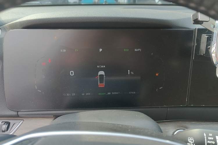 Used Landian E5 2023 1.5L DE-i 100KM Zhenxiang Edition 7-Seater Instrument Cluster