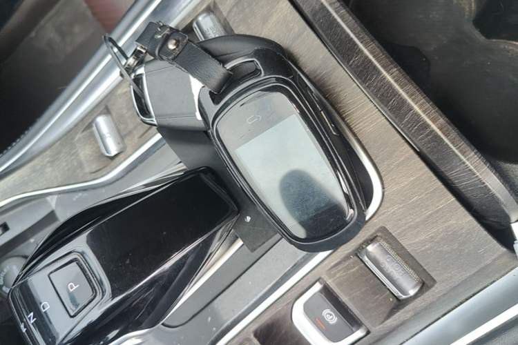 Used Landian E5 2023 1.5L DE-i 100KM Comfort Edition 7-Seater Interior 1
