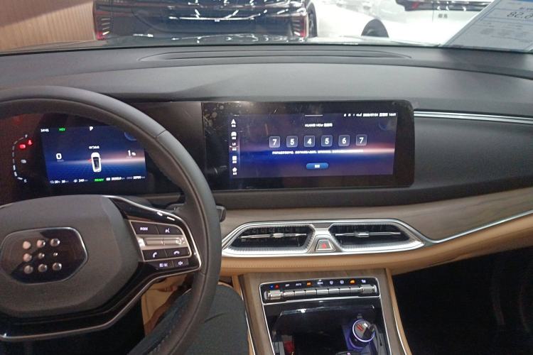 Used Landian E5 2023 1.5L DE-i 100KM Zhenxiang Edition 5-seater Interior 2