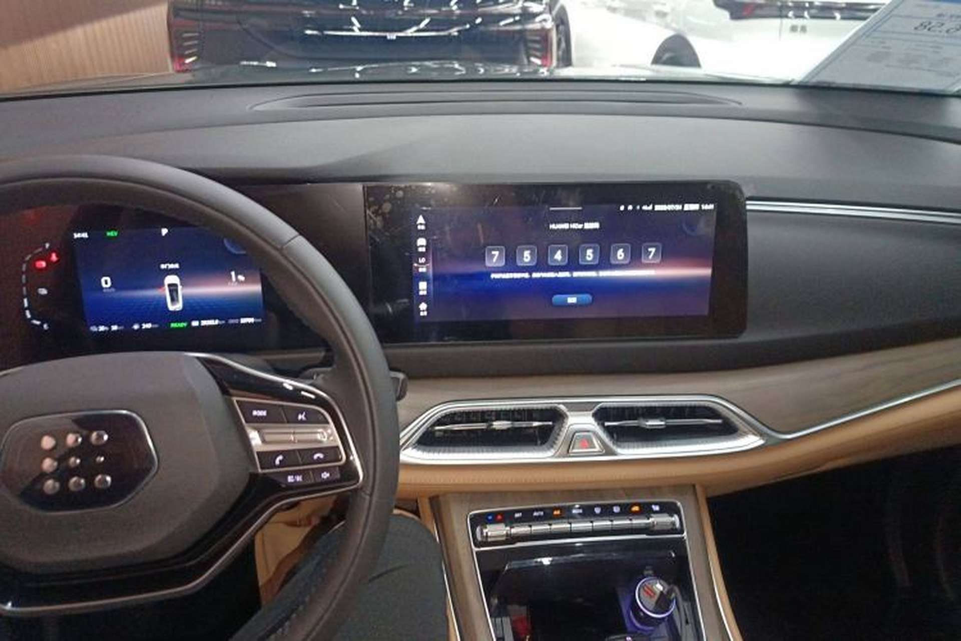 Used Landian E5 2023 1.5L DE-i 100KM Zhenxiang Edition 5-seater Interior 2