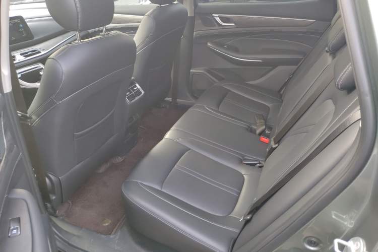Used Landian E5 2023 1.5L DE-i 100KM Enjoyment Version 5 Seats Interior 4