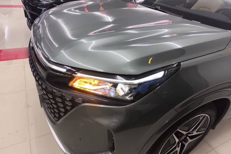 Used Landian E5 2023 1.5L DE-i 100KM Zhenxiang Edition 7-Seater Left Front Headlight
