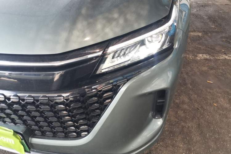 Used Landian E5 2023 1.5L DE-i 100KM Comfort Edition 7-Seater Left Front Headlight