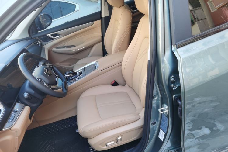 Used Landian E5 2023 1.5L DE-i 110 km Flagship Model 5 Seats Left Front Seat