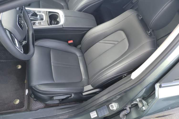 Used Landian E5 2023 1.5L DE-i 100KM Enjoyment Version 5 Seats Left Front Seat
