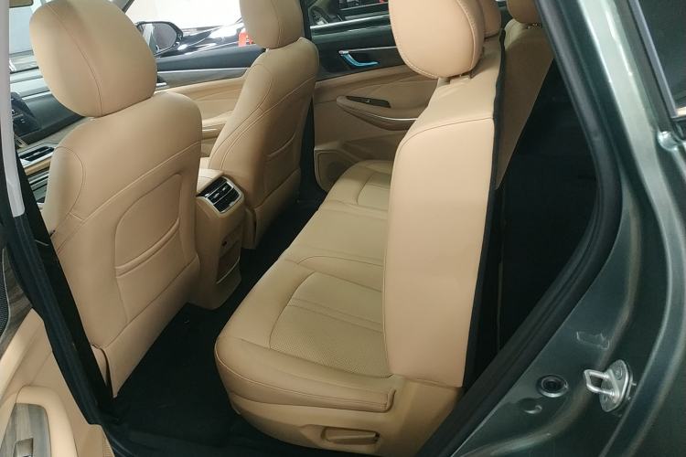 Used Landian E5 2023 1.5L DE-i 100KM Zhenxiang Edition 7-Seater Left Rear Seat
