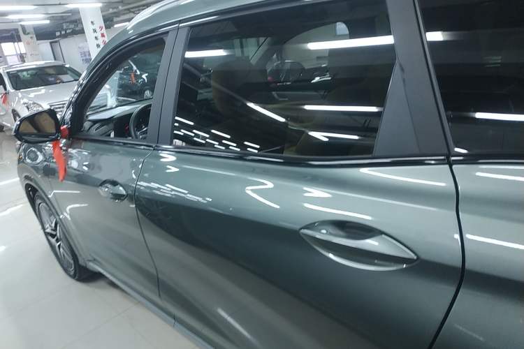 Used Landian E5 2023 1.5L DE-i 100KM Zhenxiang Edition 7-Seater Left Side