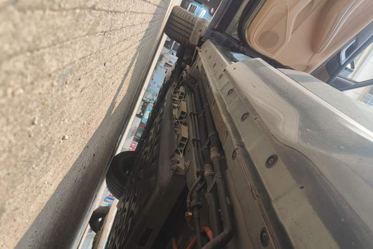 Used Landian E5 2023 1.5L DE-i 100KM Zhenxiang Edition 7-Seater Left Side Sill
