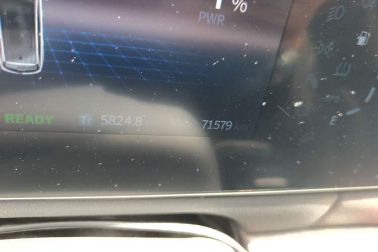 Used Landian E5 2023 1.5L DE-i 100KM Zhenxiang Edition 7-Seater Odometer Close Up