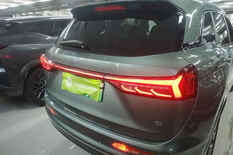 Used Landian E5 2023 1.5L DE-i 100KM Zhenxiang Edition 7-Seater Rear