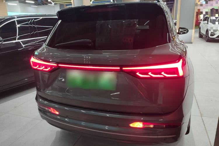 Used Landian E5 2023 1.5L DE-i 100KM Zhenxiang Edition 7-Seater Rear