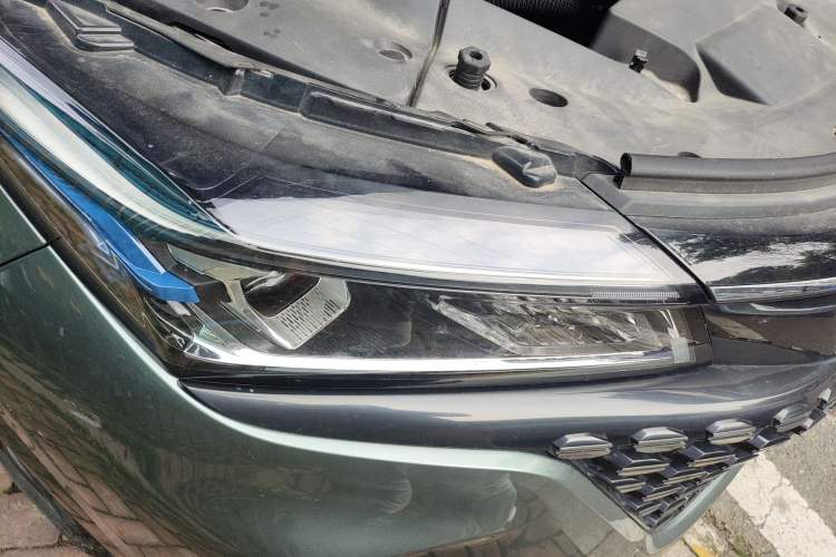 Used Landian E5 2023 1.5L DE-i 100KM Comfort Edition 7-Seater Right Front Headlight