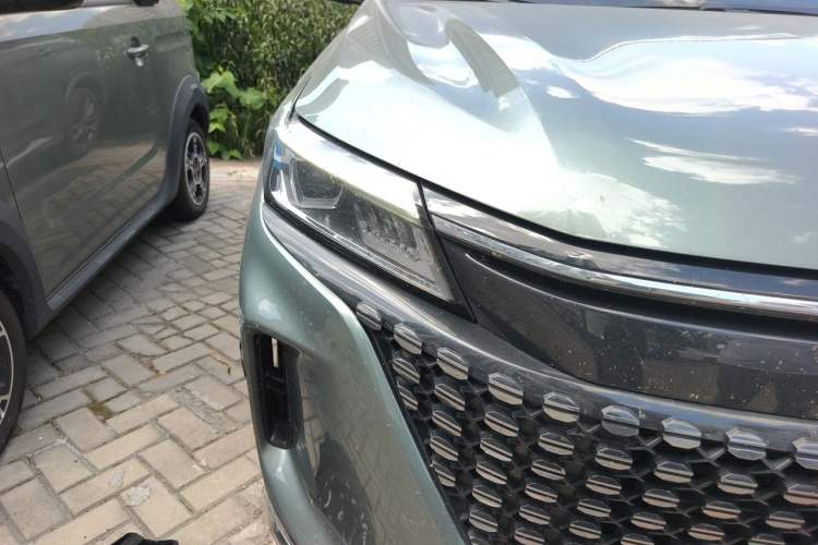 Used Landian E5 2023 1.5L DE-i 100KM Zhenxiang Edition 7-Seater Right Front Headlight