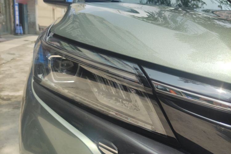 Used Landian E5 2023 1.5L DE-i 100KM Comfort Edition 7-Seater Right Front Headlight