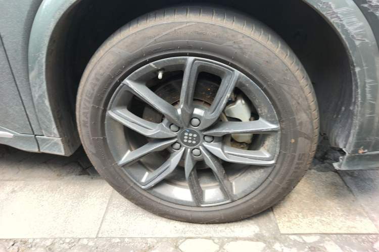 Used Landian E5 2023 1.5L DE-i 100KM Zhenxiang Edition 7-Seater Right Front Wheel Hub
