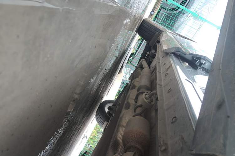 Used Landian E5 2023 1.5L DE-i 100KM Comfort Edition 7-Seater Right Side Sill