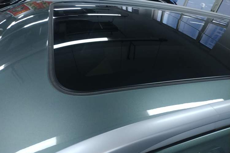 Used Landian E5 2023 1.5L DE-i 100KM Zhenxiang Edition 7-Seater Roof