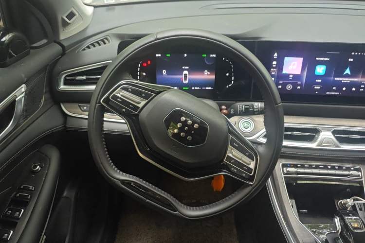 Used Landian E5 2023 1.5L DE-i 100KM Zhenxiang Edition 5-seater Steering Wheel