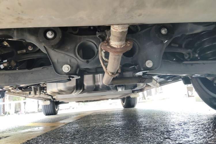 Used Landian E5 2023 1.5L DE-i 110KM Flagship 7-Seater Chassis Rear
