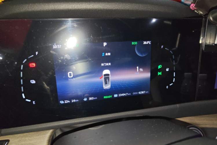 Used Landian E5 2023 1.5L DE-i 100KM Zhenxiang Edition 7-Seater Instrument Cluster
