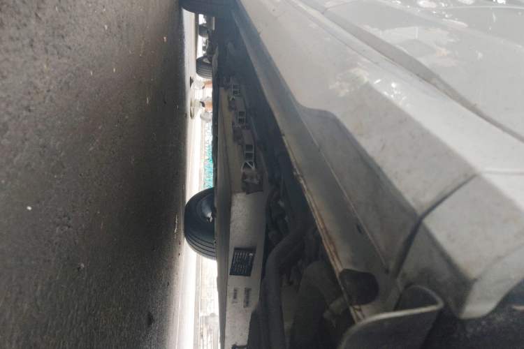 Used Landian E5 2023 1.5L DE-i 110KM Flagship 7-Seater Chassis Rear Left