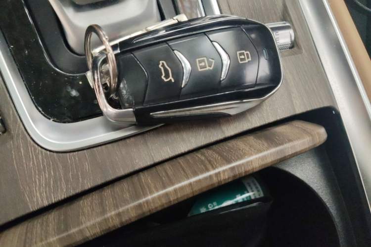 Used Landian E5 2023 1.5L DE-i 110KM Flagship 7-Seater Vehicle Key