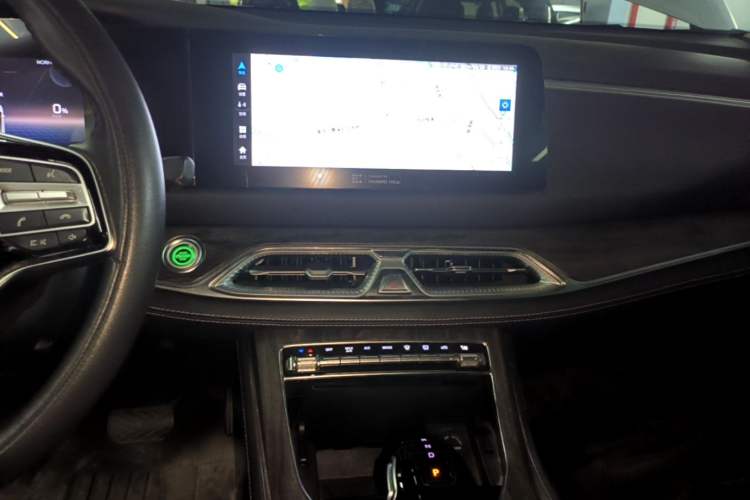 Used Landian E5 2023 1.5L DE-i 100KM Comfort Edition 7-Seater Audio And AC Panel