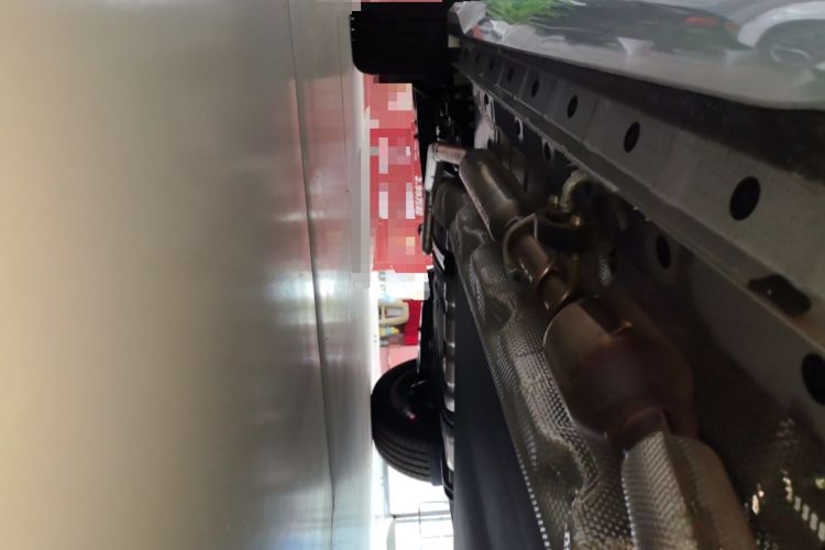 Used Landian E5 2023 1.5L DE-i 100KM Zhenxiang Edition 7-Seater Chassis Front Right