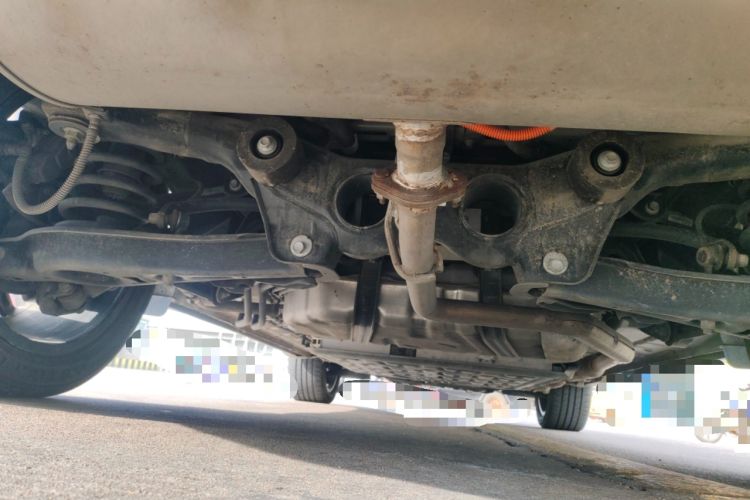 Used Landian E5 2023 1.5L DE-i 100KM Zhenxiang Edition 7-Seater Chassis Rear
