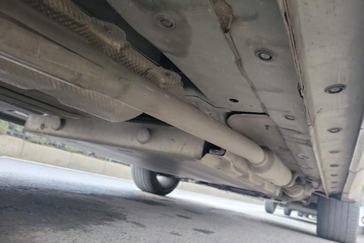 Used Landian E5 2023 1.5L DE-i 110KM Flagship 7-Seater Chassis Rear Right