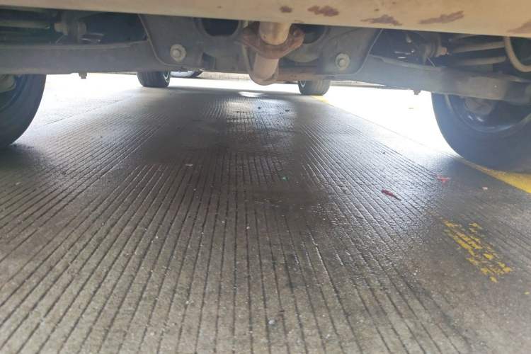 Used Landian E5 2023 1.5L DE-i 100KM Zhenxiang Edition 5-seater Chassis Rear