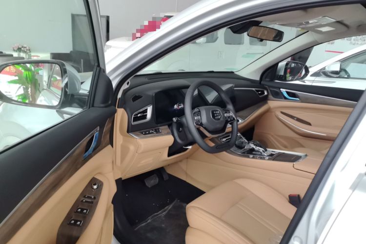 Used Landian E5 2023 1.5L DE-i 100KM Zhenxiang Edition 7-Seater Driver Seat