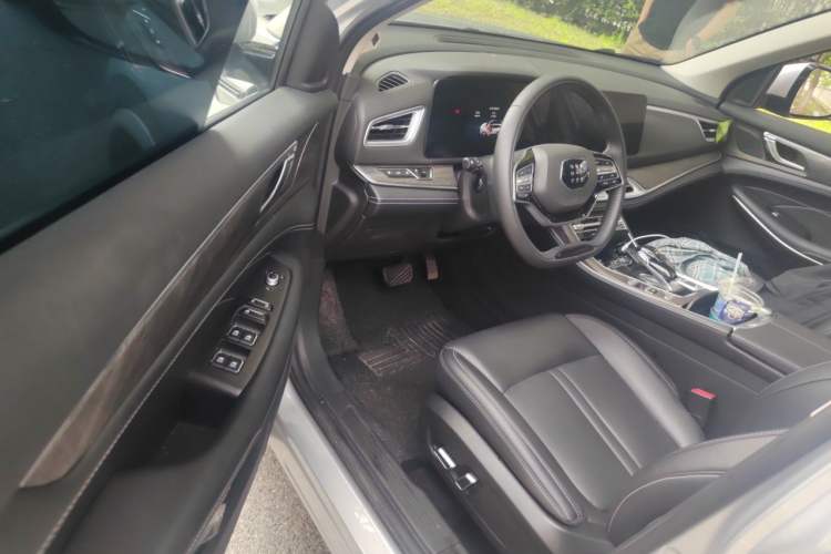 Used Landian E5 2023 1.5L DE-i 100KM Zhenxiang Edition 7-Seater Driver Seat