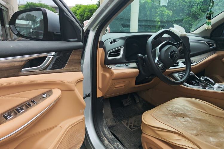 Used Landian E5 2023 1.5L DE-i 100KM Zhenxiang Edition 7-Seater Driver Seat